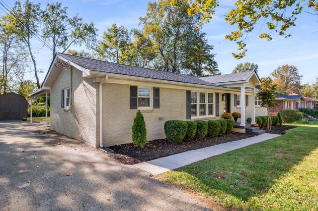 1903 Susan Dr, Murfreesboro, TN 37129