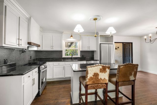 1903 Susan Dr, Murfreesboro, TN 37129