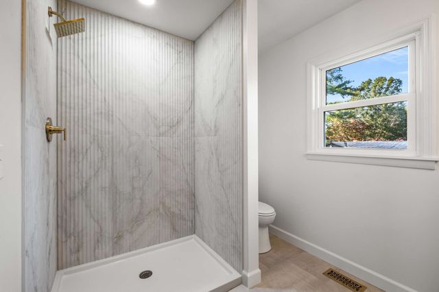 1903 Susan Dr, Murfreesboro, TN 37129