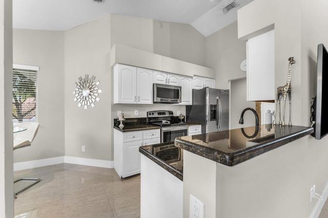 994 NW 93rd Avenue, Plantation, FL 33324