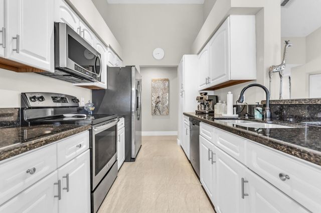 994 NW 93rd Avenue, Plantation, FL 33324