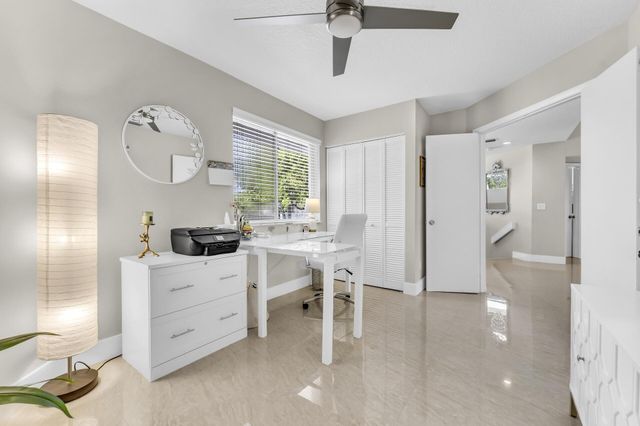 994 NW 93rd Avenue, Plantation, FL 33324