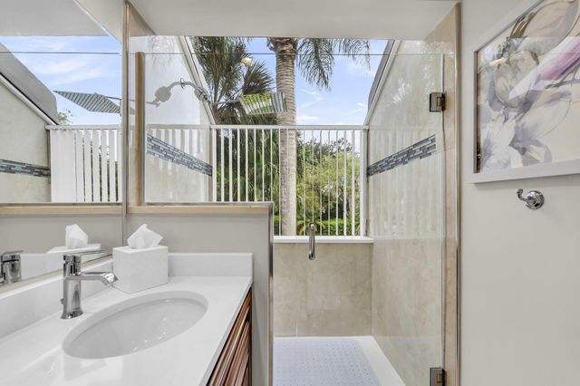 994 NW 93rd Avenue, Plantation, FL 33324