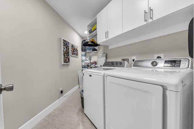 994 NW 93rd Avenue, Plantation, FL 33324