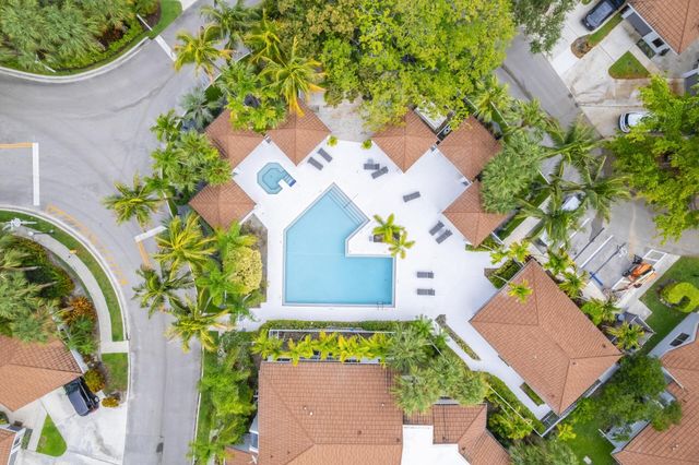 994 NW 93rd Avenue, Plantation, FL 33324