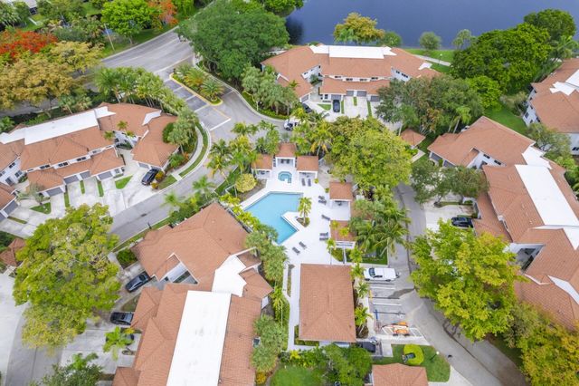 994 NW 93rd Avenue, Plantation, FL 33324