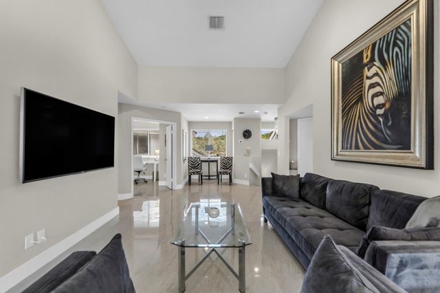 994 NW 93rd Avenue, Plantation, FL 33324