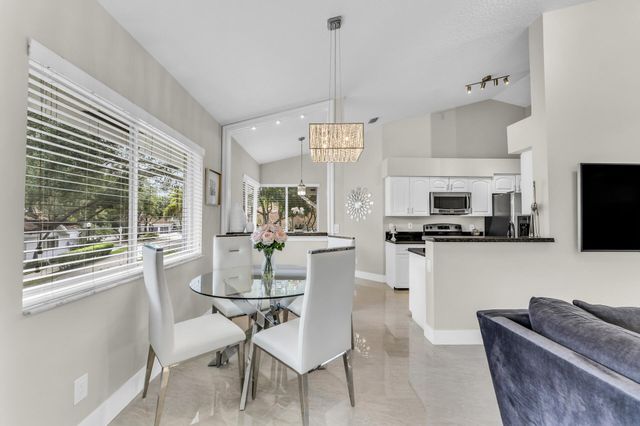 994 NW 93rd Avenue, Plantation, FL 33324
