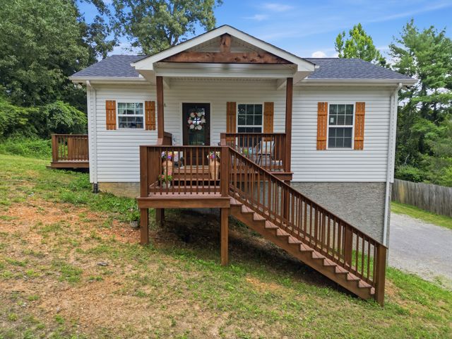 795 Lowery Ln, Mcminnville, TN 37110