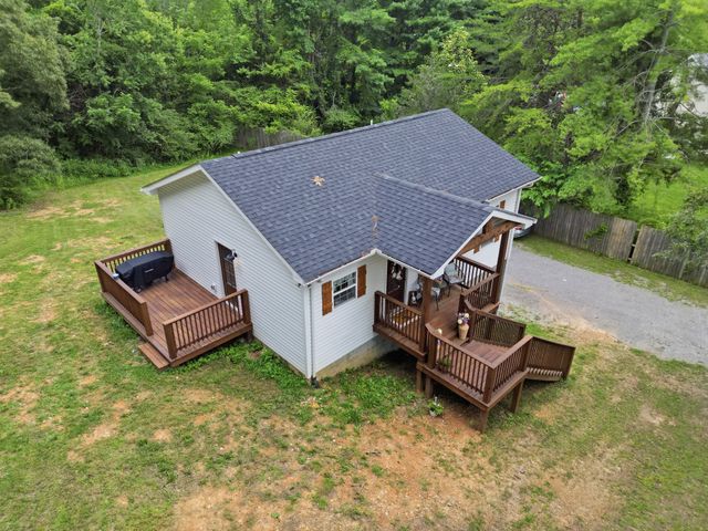 795 Lowery Ln, Mcminnville, TN 37110