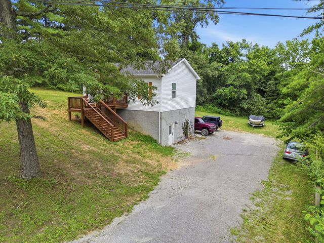 795 Lowery Ln, Mcminnville, TN 37110