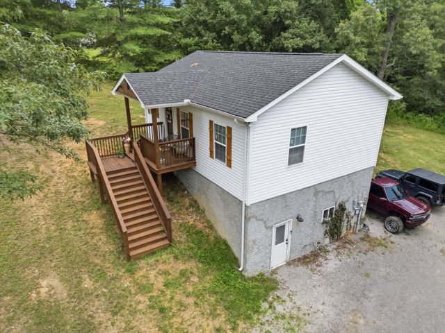 795 Lowery Ln, Mcminnville, TN 37110
