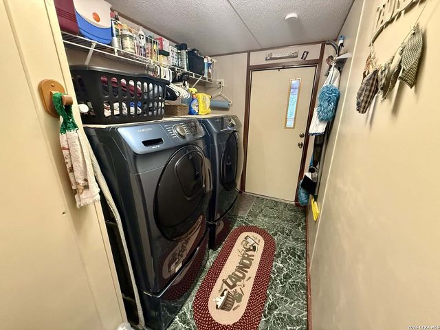 123 Frio, Bandera, TX 78003