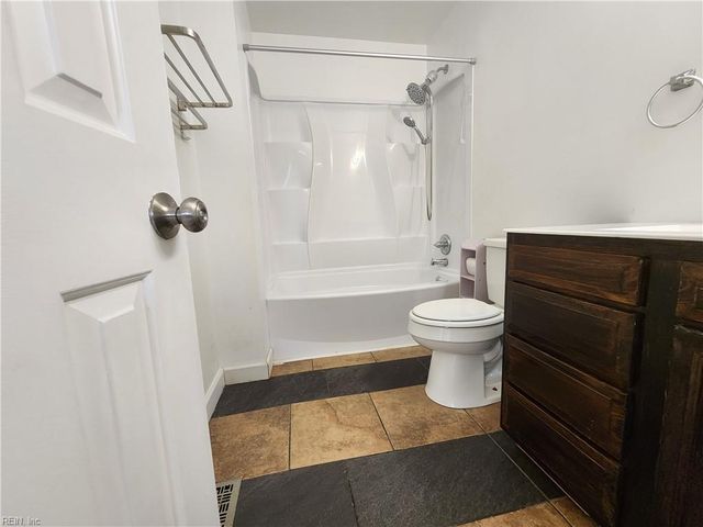 1654 Darrow ST, Virginia Beach, VA 23456