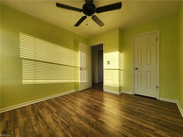 1654 Darrow ST, Virginia Beach, VA 23456