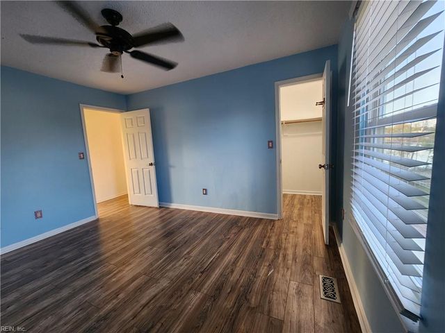 1654 Darrow ST, Virginia Beach, VA 23456