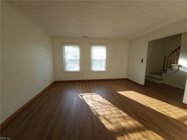 1654 Darrow ST, Virginia Beach, VA 23456