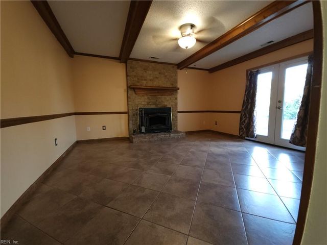 1654 Darrow ST, Virginia Beach, VA 23456