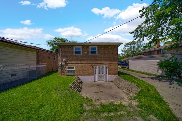 15041 Irving Avenue, Dolton, IL 60419
