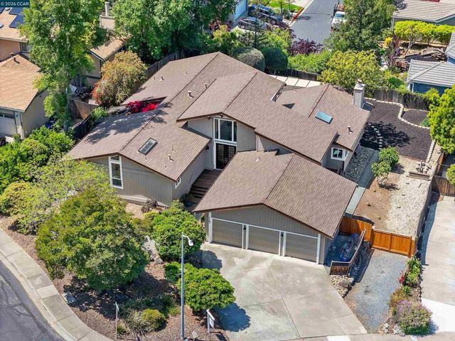 1181 Blue Lake Way, Concord, CA 94521