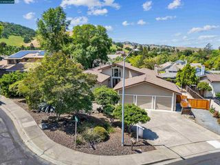 1181 Blue Lake Way, Concord, CA 94521