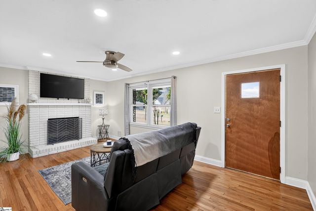 136 James Avenue, Spartanburg, SC 29385