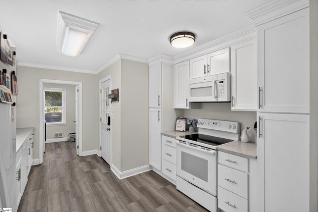 136 James Avenue, Spartanburg, SC 29385
