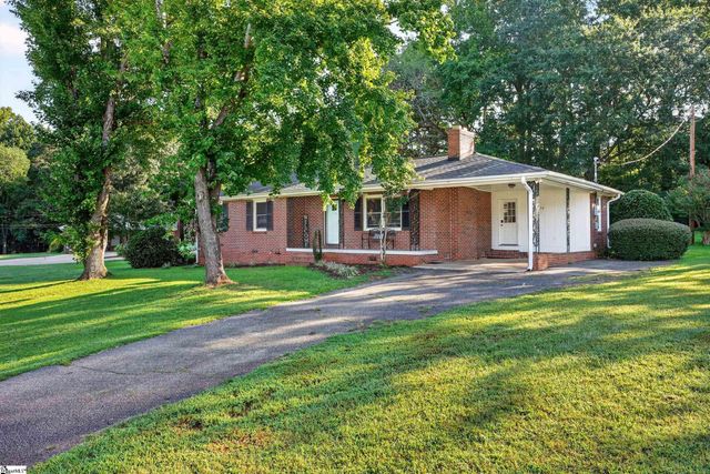 136 James Avenue, Spartanburg, SC 29385