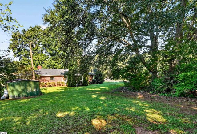 136 James Avenue, Spartanburg, SC 29385