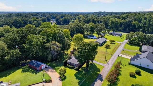 136 James Avenue, Spartanburg, SC 29385