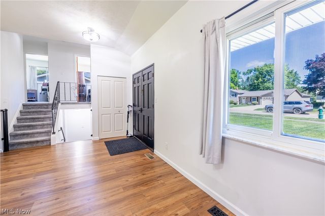 26915 Adele Lane, Olmsted Twp, OH 44138