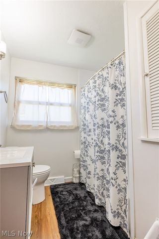 26915 Adele Lane, Olmsted Twp, OH 44138