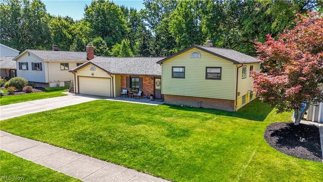 26915 Adele Lane, Olmsted Twp, OH 44138