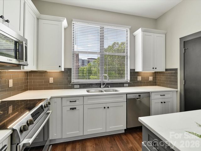 420 N Mcdowell Street, Charlotte, NC 28204