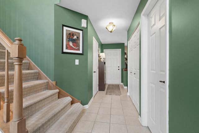 205 Parkview Drive, Wauconda, IL 60084