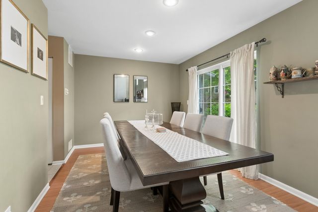 205 Parkview Drive, Wauconda, IL 60084