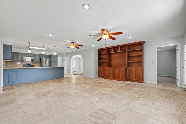 109 Oak Shores Drive, Niceville, FL 32578
