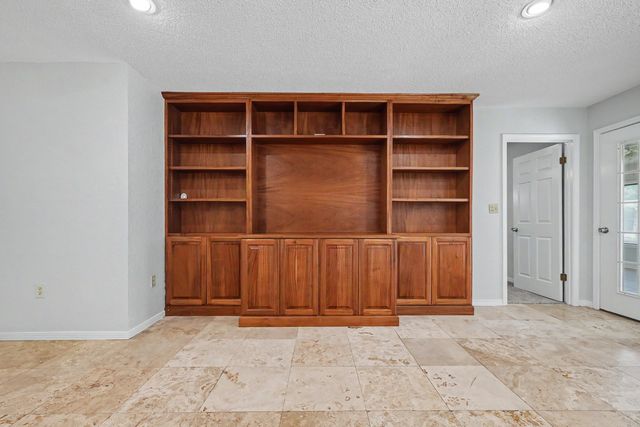 109 Oak Shores Drive, Niceville, FL 32578