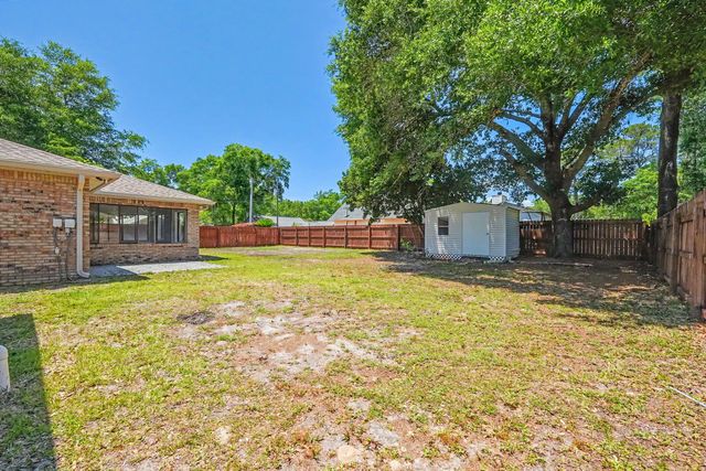 109 Oak Shores Drive, Niceville, FL 32578