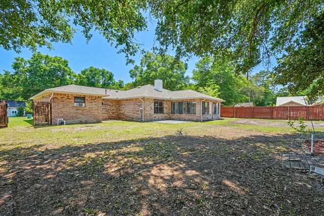 109 Oak Shores Drive, Niceville, FL 32578