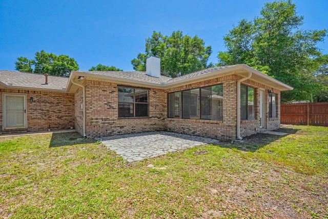 109 Oak Shores Drive, Niceville, FL 32578