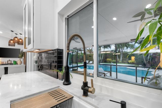 5145 NW 99TH Way, Coral Springs, FL 33076