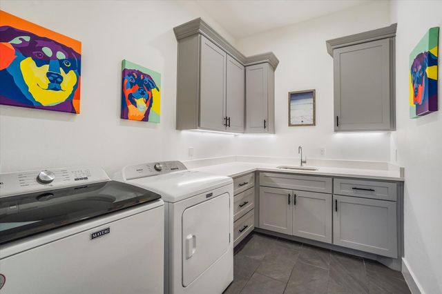 1379 Bunker Ranch BLVD, Dripping Springs, TX 78620