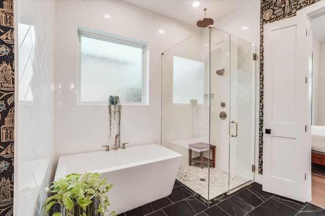 1379 Bunker Ranch BLVD, Dripping Springs, TX 78620