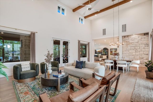 1379 Bunker Ranch BLVD, Dripping Springs, TX 78620