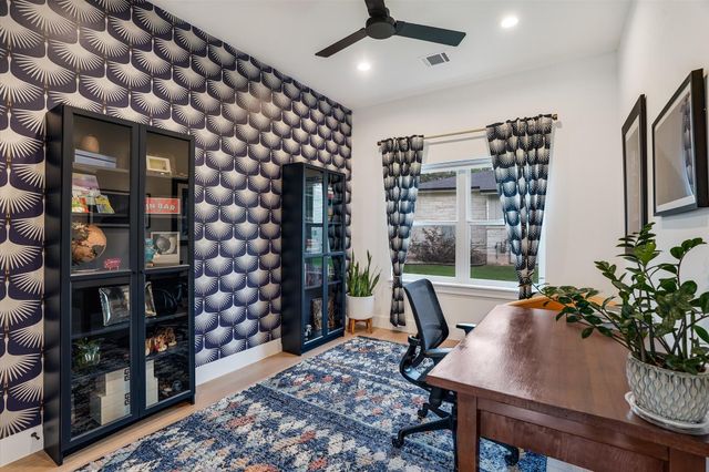 1379 Bunker Ranch BLVD, Dripping Springs, TX 78620