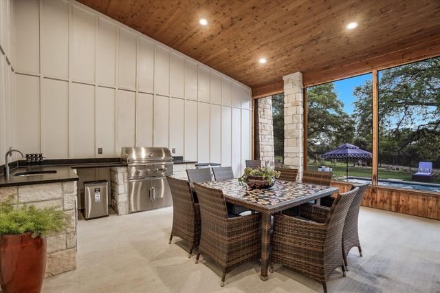 1379 Bunker Ranch BLVD, Dripping Springs, TX 78620