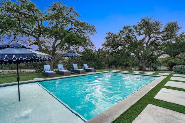 1379 Bunker Ranch BLVD, Dripping Springs, TX 78620