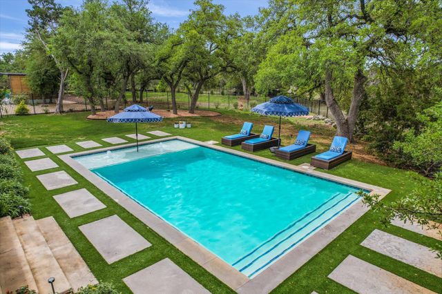 1379 Bunker Ranch BLVD, Dripping Springs, TX 78620