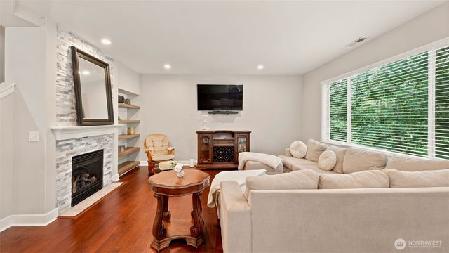 6706 Elaine Avenue SE, Auburn, WA 98092
